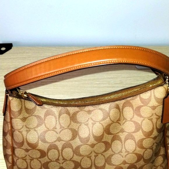 Coach Signature Saddle 2 Shoulder Bag - F20209 (Tan/Gold) 💯 AUTHENTIC - NEW!!!! - Picture 8 of 10